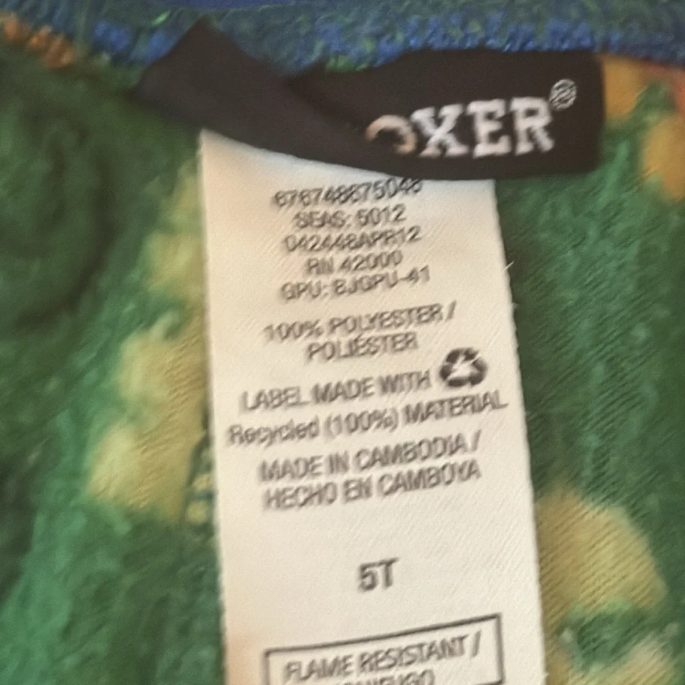 Preowned one piece pajamas - Picture 6 of 8